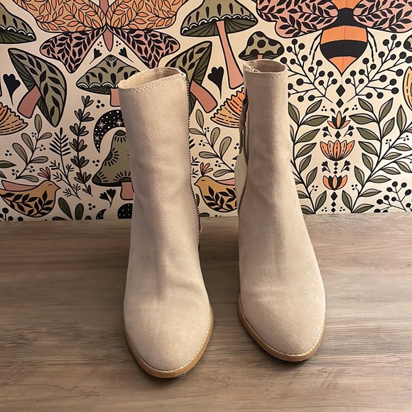 Splendid size 9.5 Kimberly boots in Fawn - Picture 3 of 7